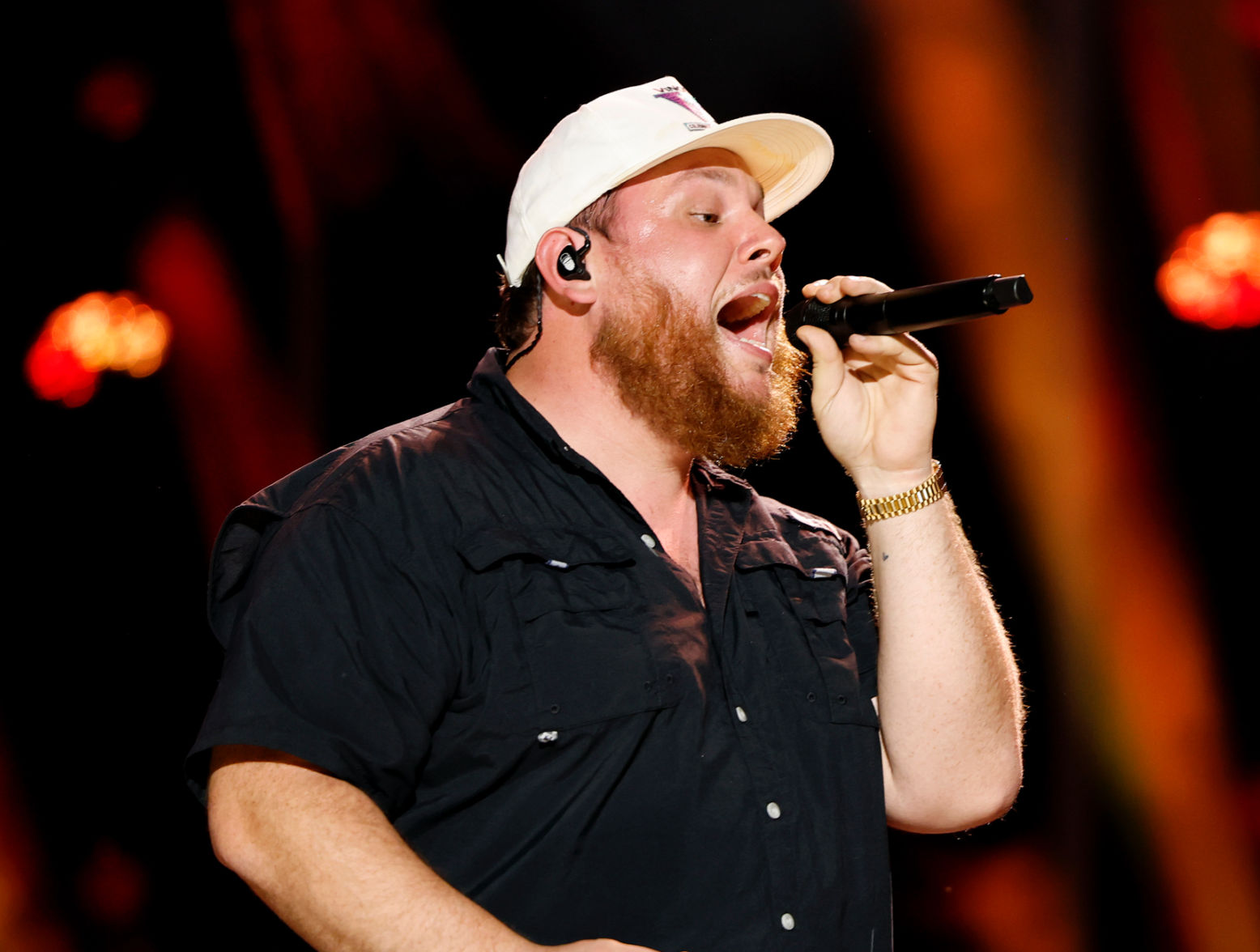 Luke Combs On His Fans: 'We Try To Think Of Them First' - Backstage Country